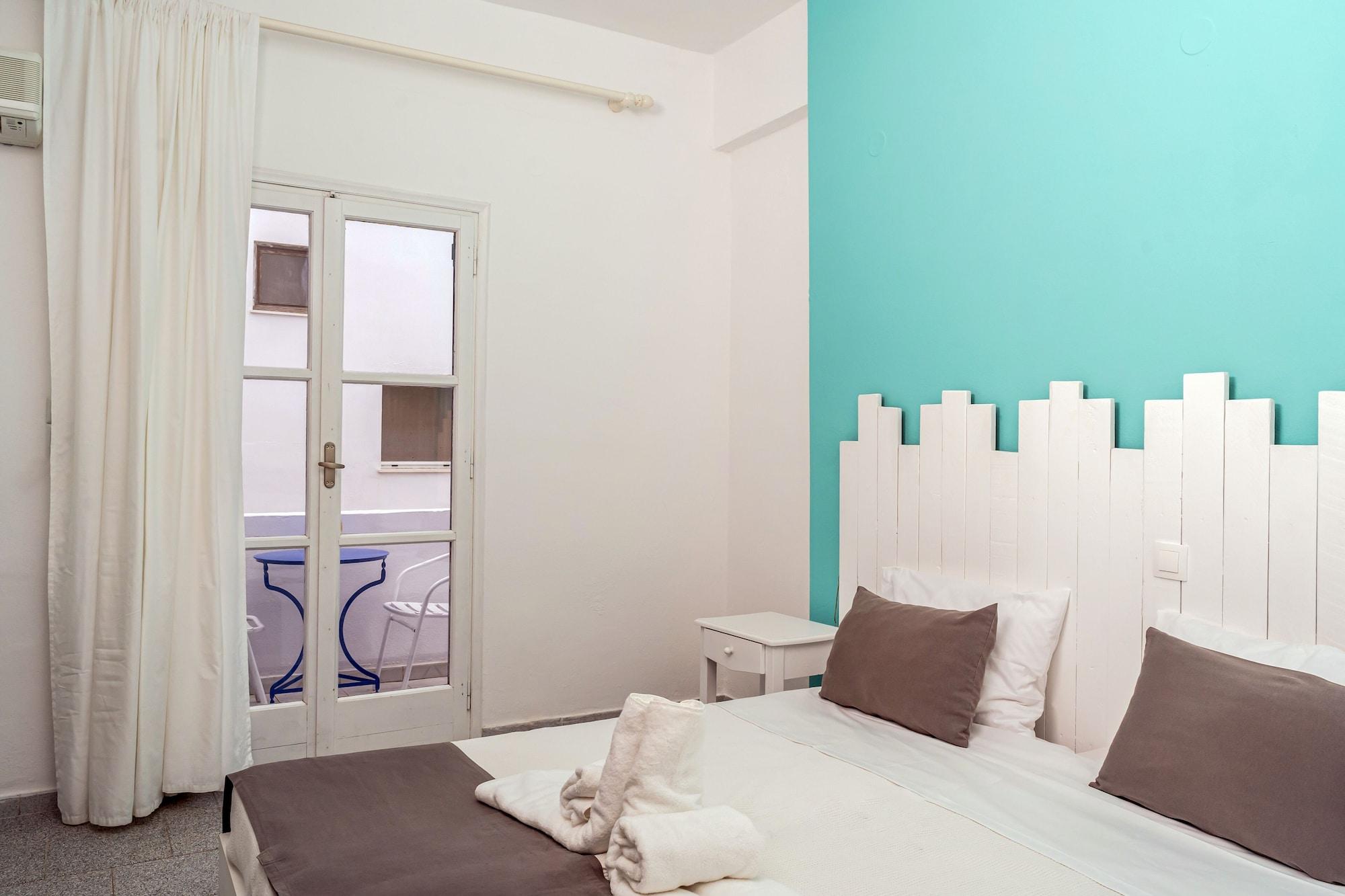 Ikaros Aparthotel Karterados  Bagian luar foto
