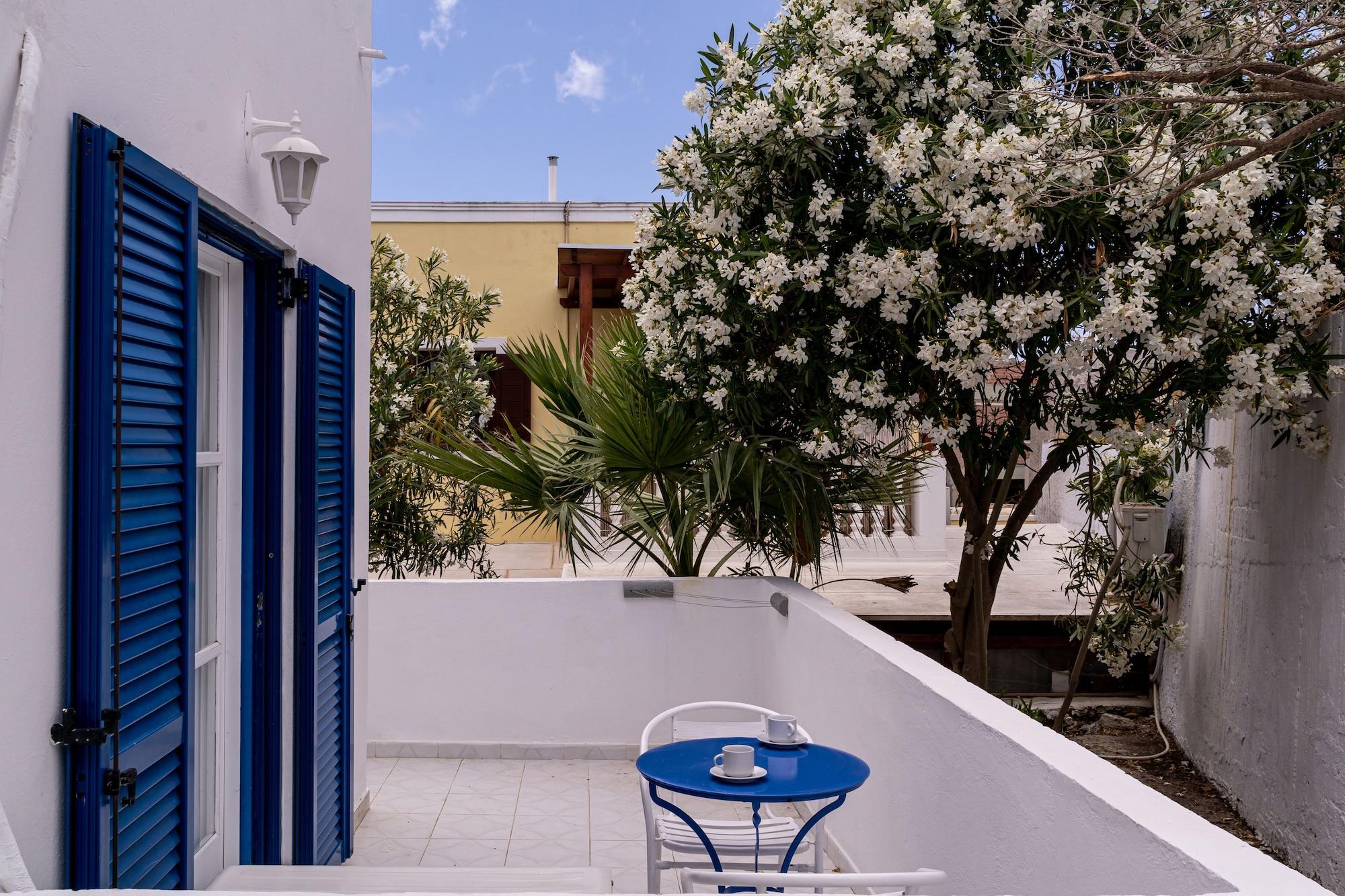 Ikaros Aparthotel Karterados  Bagian luar foto