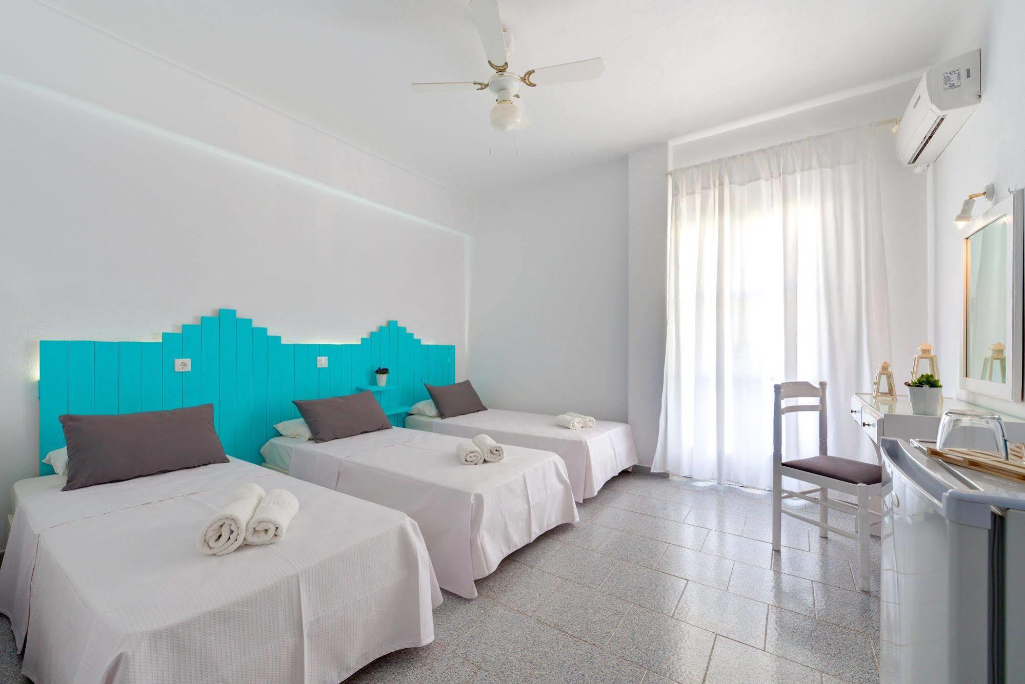 Ikaros Aparthotel Karterados  Bagian luar foto